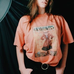 thrifted over-sized t-shirt!🍑🍉